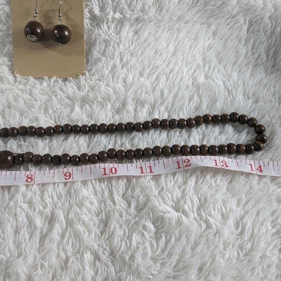Jewelry Set.  Wooden, Beaded Necklace and Earrings. Brown. NWOT. - Picture 7 of 9